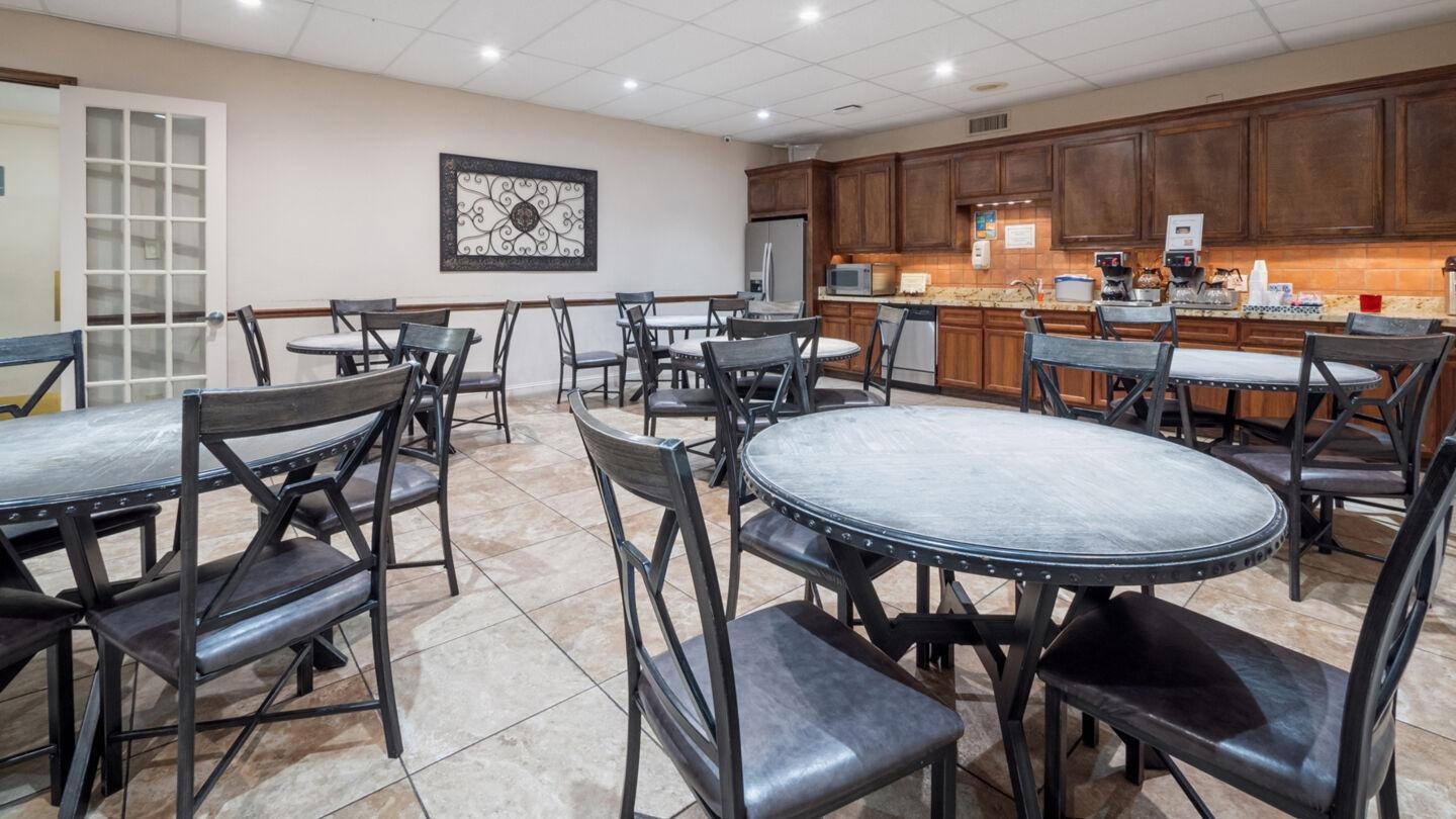 Alvie Coes Funeral Home gallery image 5